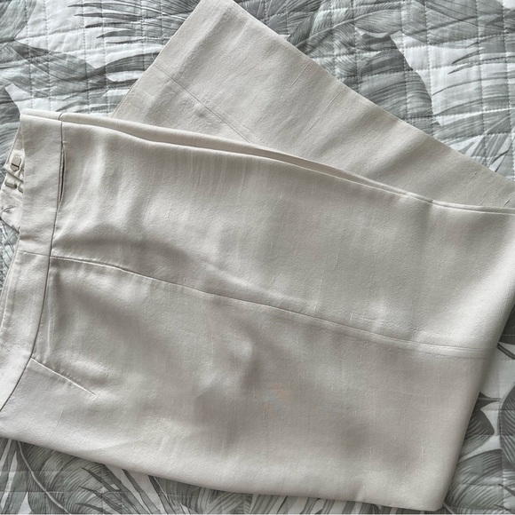 Silk pants in petite by Eileen Fisher. Perfect for summer! - Picture 4 of 4